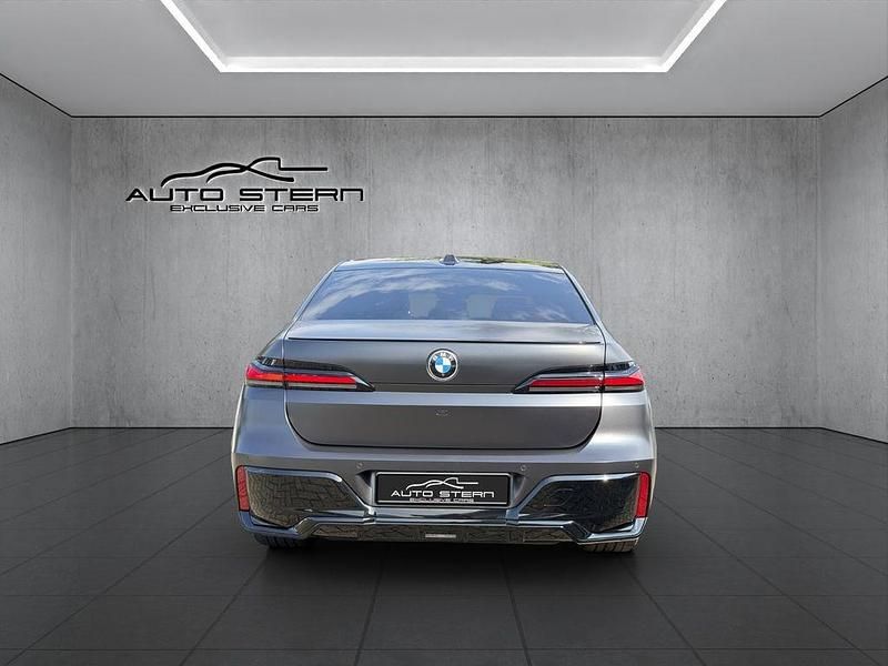 Gebraucht BMW 740 M Sport 286 PS (210 kW) 2024 Grau Limousine