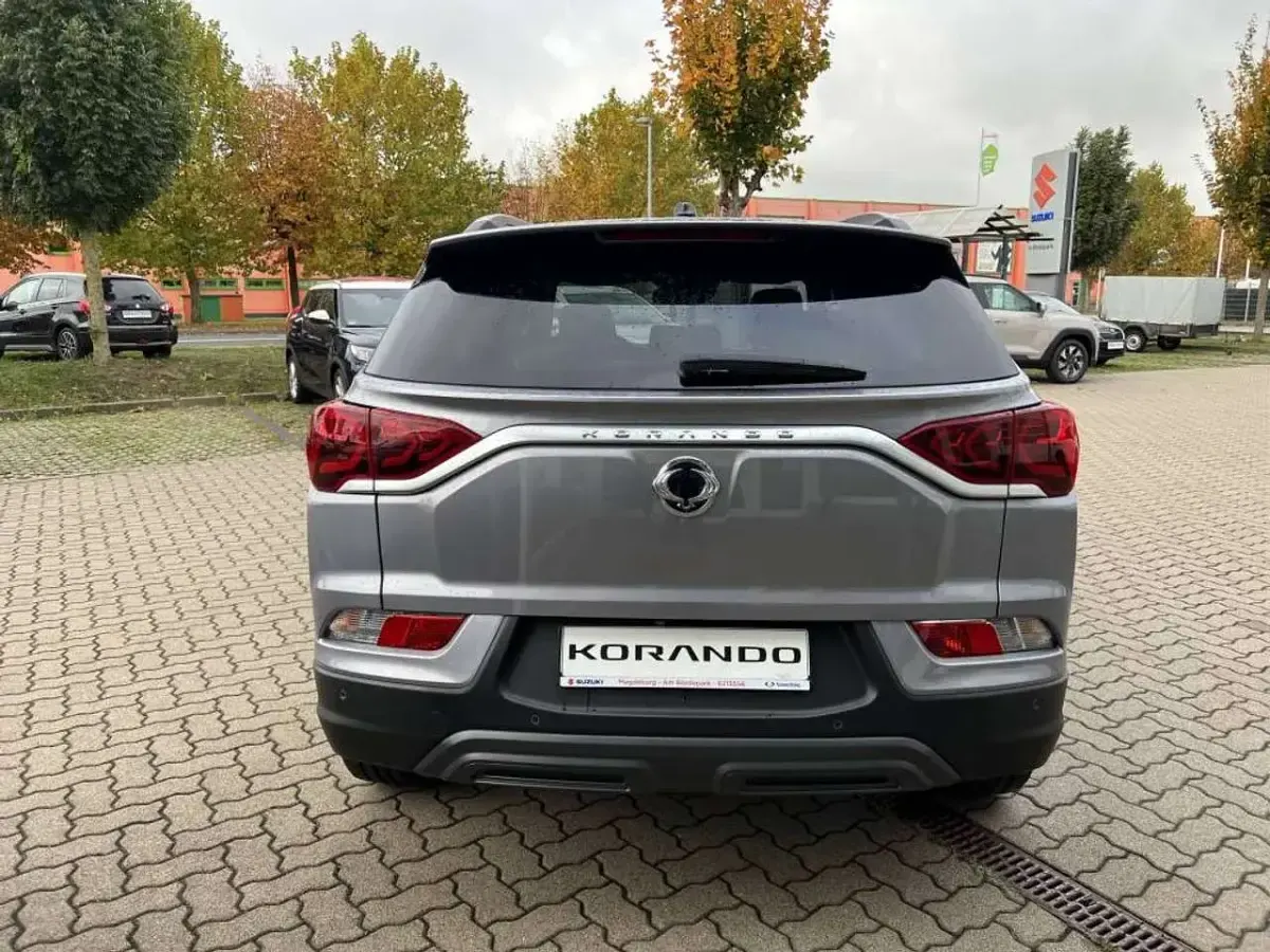 Neu KGM Korando 163 PS (119 kW) 2025 Grau SUV
