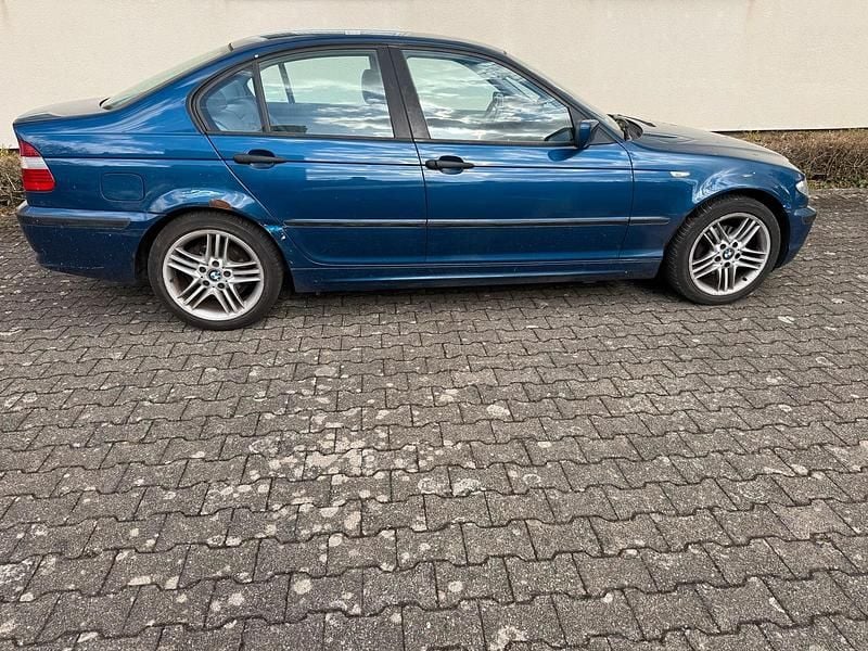 Gebraucht BMW 2002 140 PS (102 kW) 2002 Blau Limousine