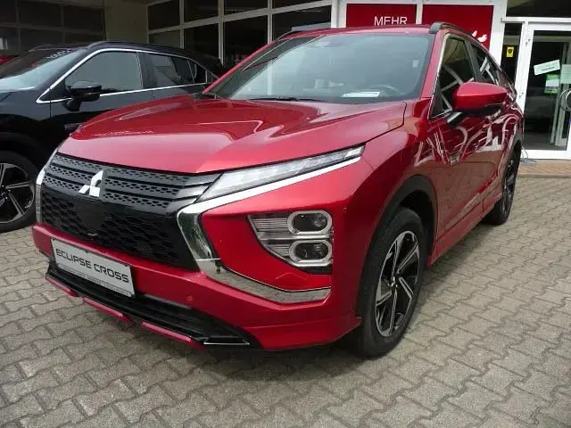 Gebraucht Mitsubishi Eclipse Cross Plus 98 PS (72 kW) 2022 Rot SUV