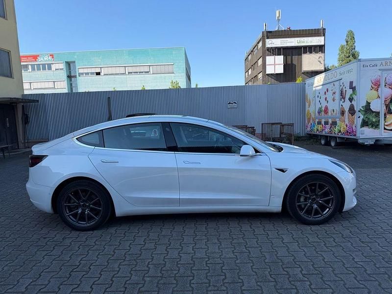 Gebraucht Tesla Model 3 324 kW (441 PS) 2020 Weiß Limousine