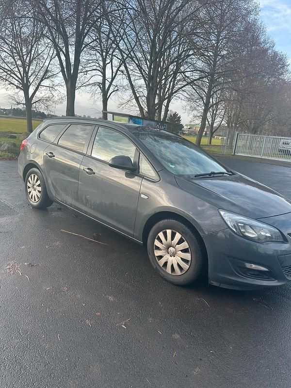 Second-hand Opel Astra 110 CP (80 kW) 2016 Gri Break