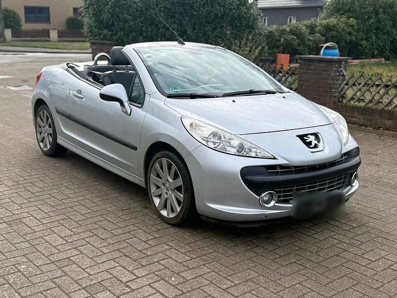 Gebraucht Peugeot 207 116 PS (85 kW) 2007 Silber Cabrio