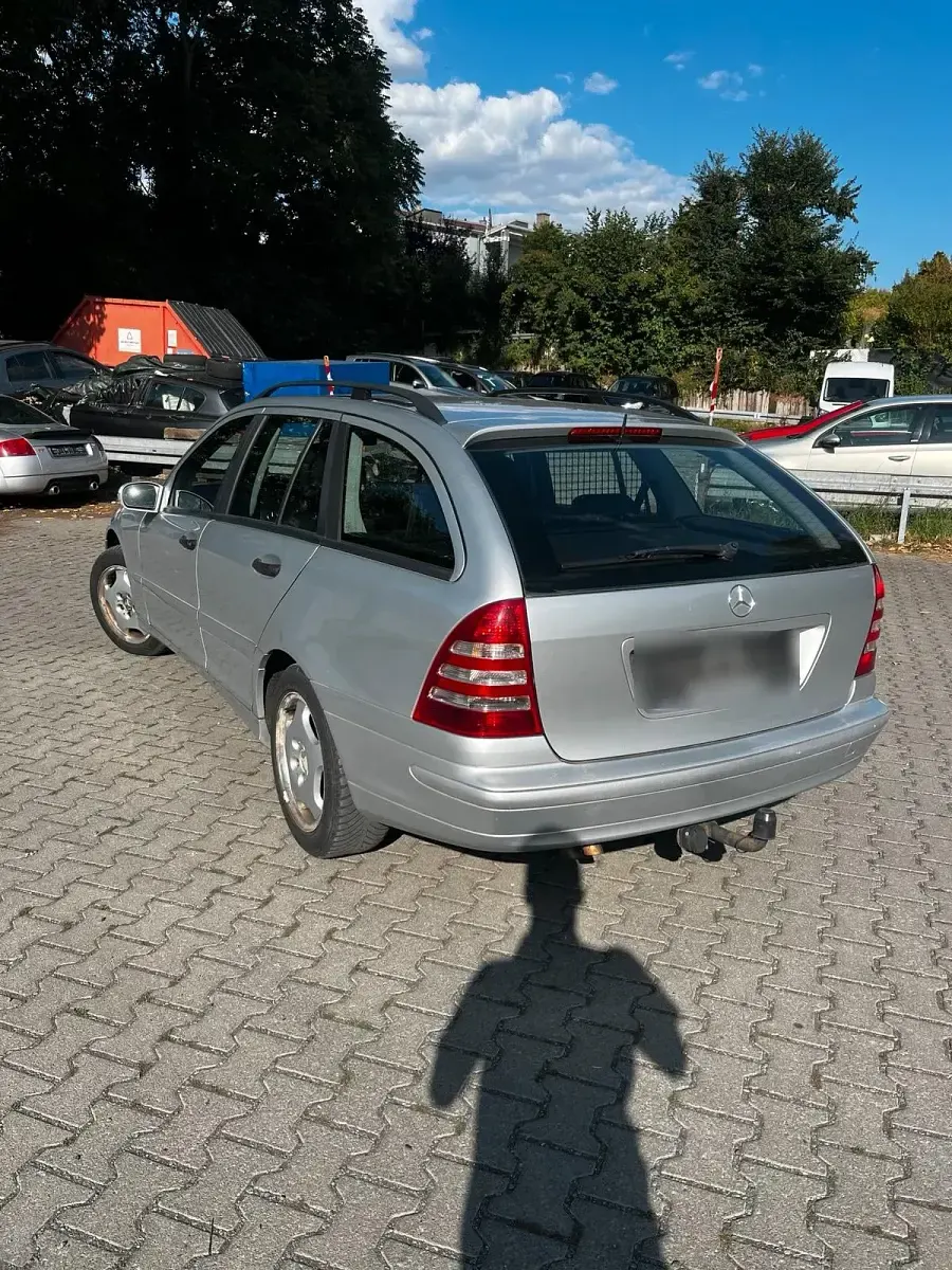 Gebraucht Mercedes C220 150 PS (110 kW) 2006 Silber Kombi