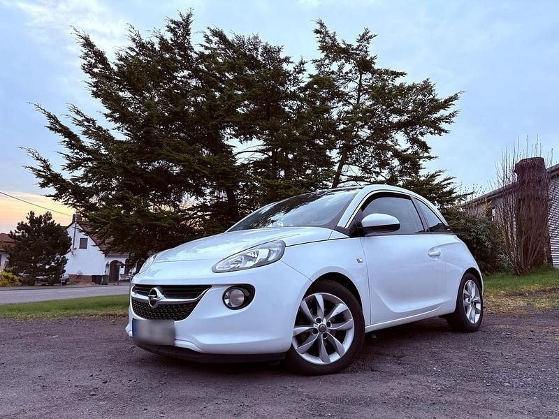 Gebraucht Opel Adam 69 PS (50 kW) 2015 Weiß Kleinwagen