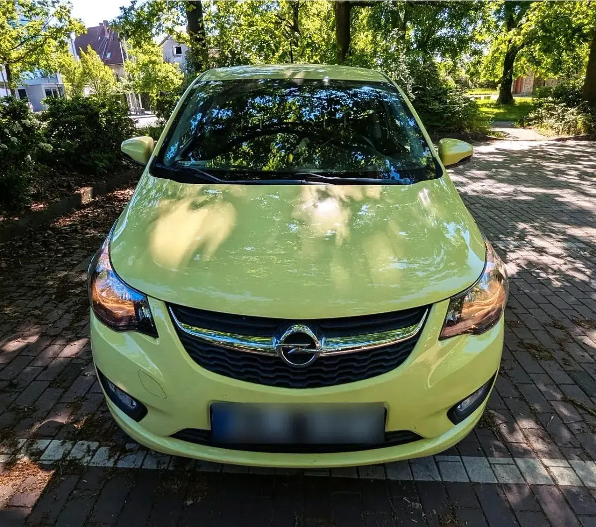 Używany Opel Karl Active 75 KM (55 kW) 2018 Zielony Hatchback