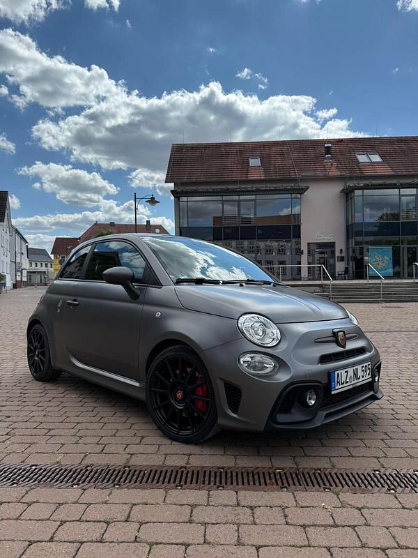 Grau Gebraucht 2019 Abarth 595 Competizione Kleinwagen | 19.900 € (Guter Preis) - Bild 1/4