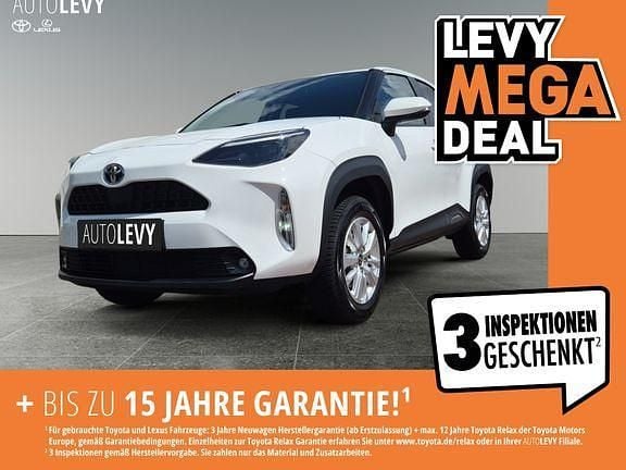 Schneeweiß Gebraucht 2023 Toyota Yaris Hybrid Comfort | 22.498 € (Guter Preis) - Bild 1/4