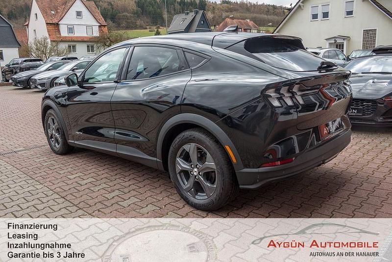 Gebraucht Ford Mustang Mach-E 197 kW (269 PS) 2022 Schwarz SUV