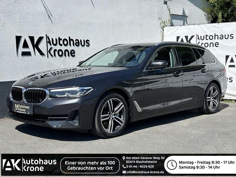 Grau Gebraucht 2021 BMW 530e Kombi | 25.890 € (Superpreis) - Bild 1/4
