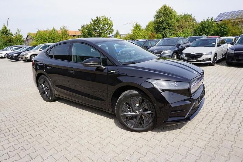 Schwarzmagic perleffekt Gebraucht 2022 Skoda Enyaq iV RS SUV | 37.995 € (Superpreis) - Bild 1/4