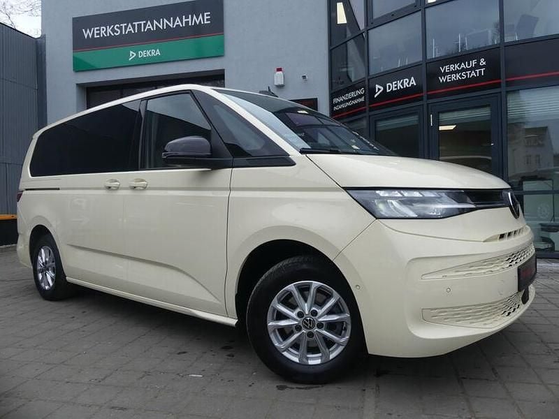 Gebraucht VW T7 150 PS (110 kW) 2024 Beige Van