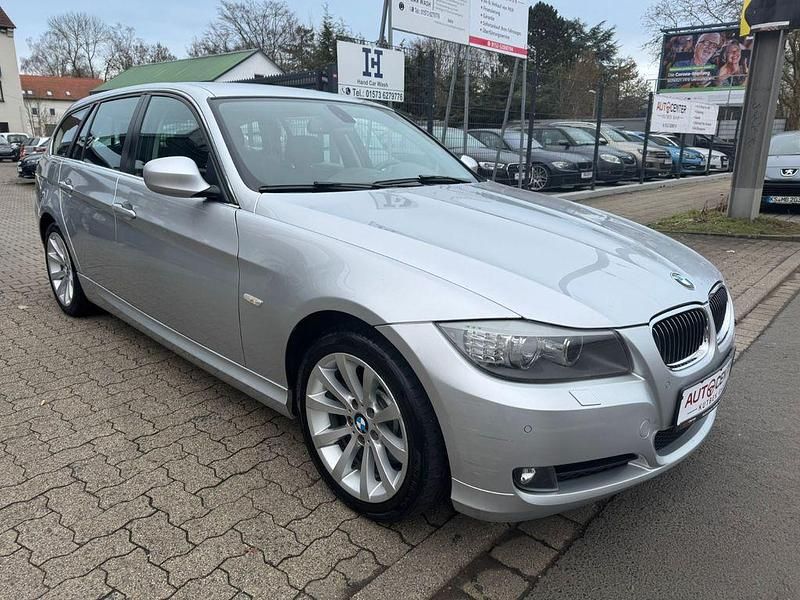 Gebraucht BMW 330 245 PS (180 kW) 2011 Silber Kombi