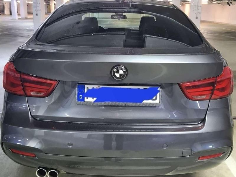 Gebraucht BMW 330 M Sport 258 PS (189 kW) 2016 Limousine