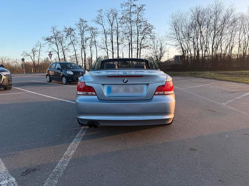Gebraucht BMW 125 Cabriolet 218 PS (160 kW) 2008 Blau Cabrio