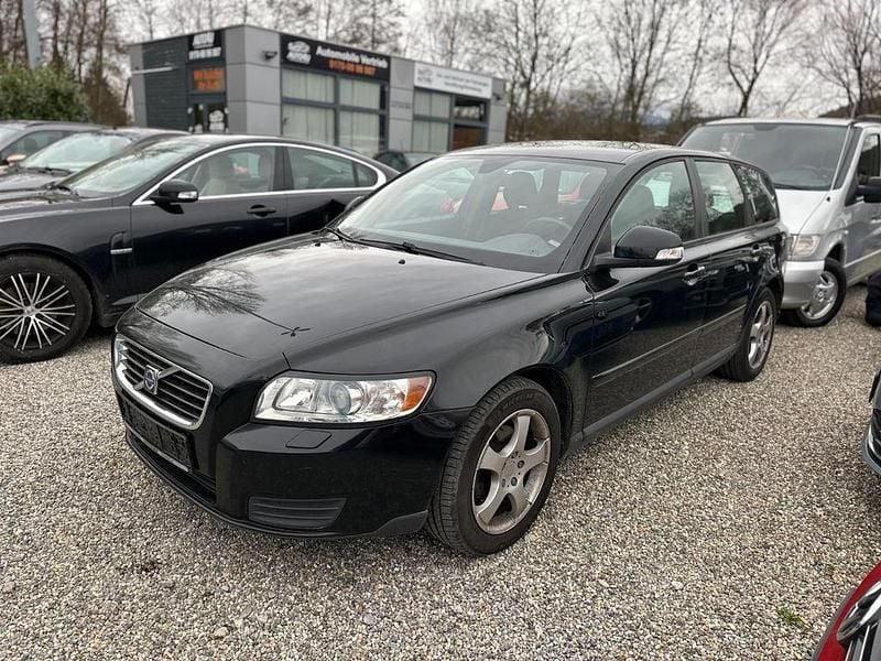 Gebraucht Volvo V50 145 PS (106 kW) 2010 Schwarz Kombi