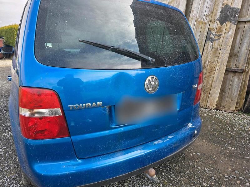 Gebraucht VW Touran 105 PS (77 kW) 2003 Blau Van / Kleinbus