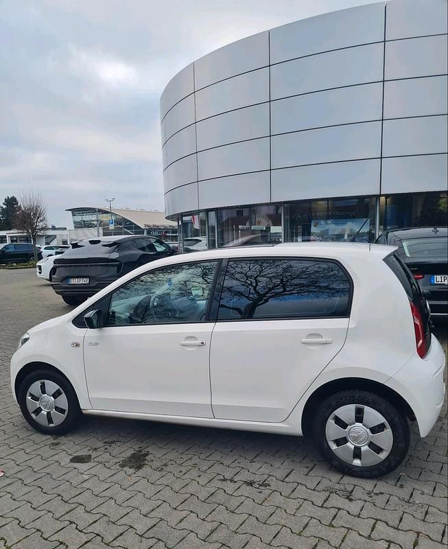 Usata VW up! Cup 75 CV (55 kW) 2014 Bianco Utilitaria