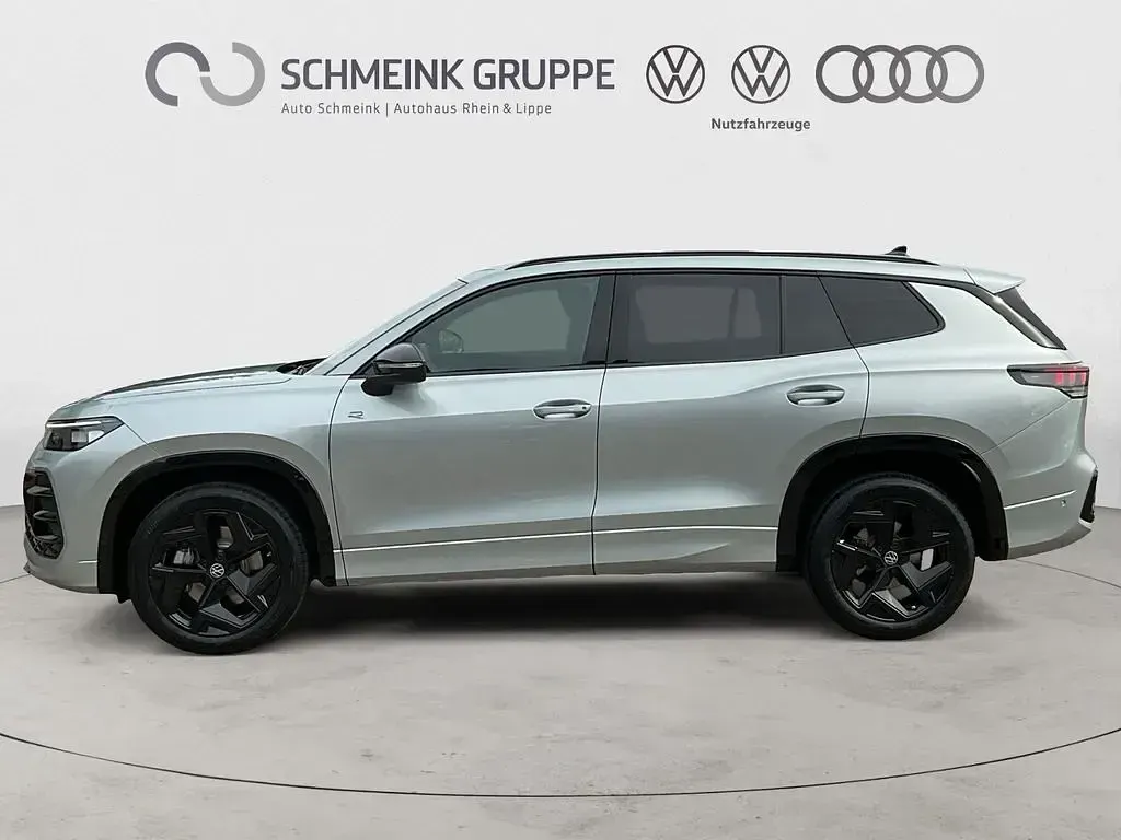 Neu VW Tayron R-line 193 PS (141 kW) 2026 Oyster silver metallic SUV