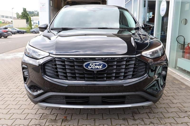 Nowe Ford Kuga Titanium 243 KM (178 kW) 2026 Biały SUV