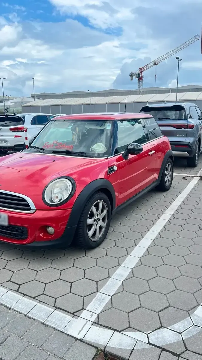 Gebraucht Mini Cooper 70 PS (51 kW) 2010 Rot Kleinwagen