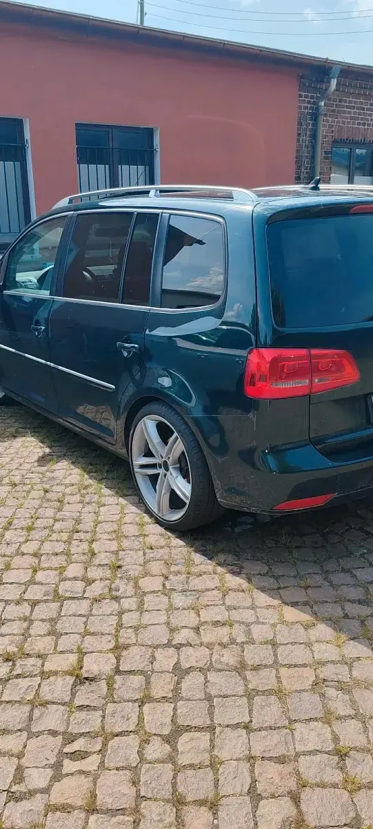 Gebraucht VW Touran 170 PS (125 kW) 2011 Grün Van / Kleinbus