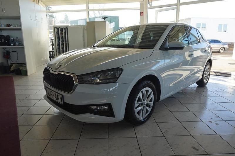 Gebraucht Skoda 110 R Style 110 PS (80 kW) 2023 Weiß Limousine