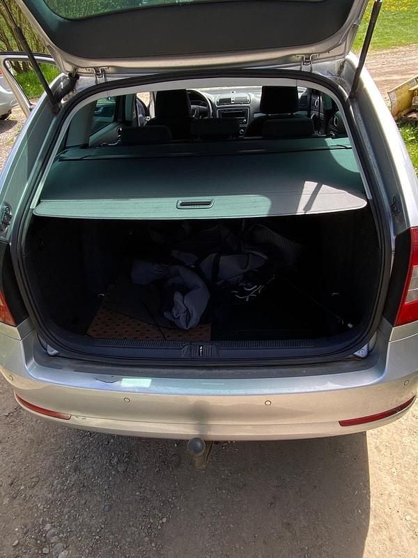 Second-hand Skoda Octavia 105 CP (77 kW) 2012 Argintiu Break