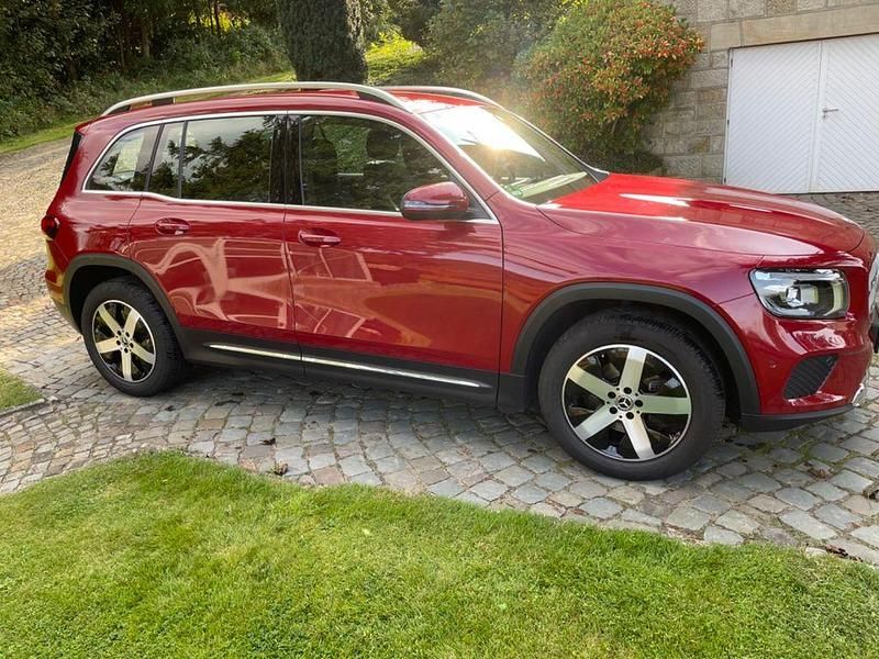 Gebraucht Mercedes GLB200 163 PS (119 kW) 2020 Rot SUV