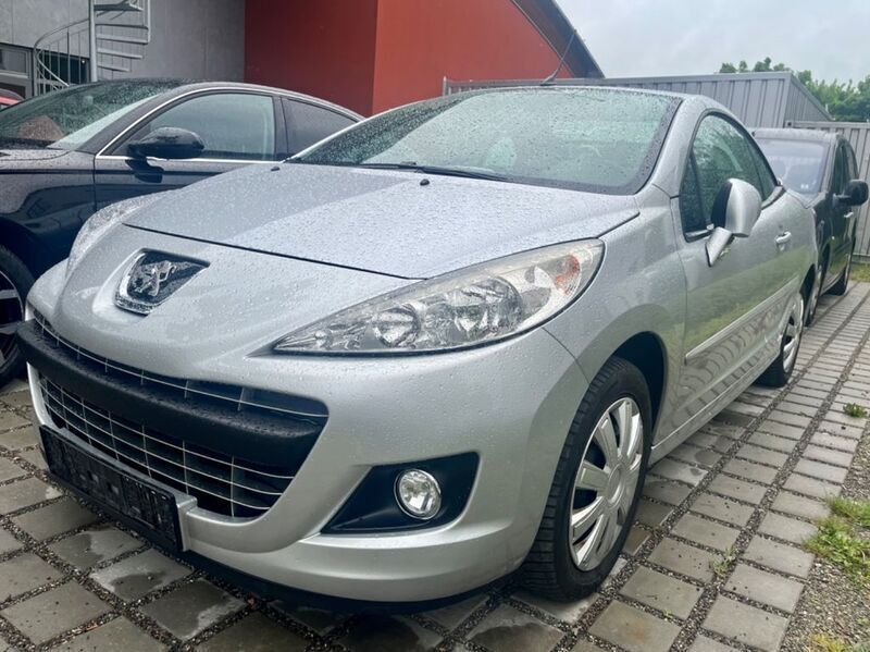 Grau Gebraucht 2013 Peugeot 207 CC Active Cabrio | 1.999 € (Guter Preis) - Bild 1/4