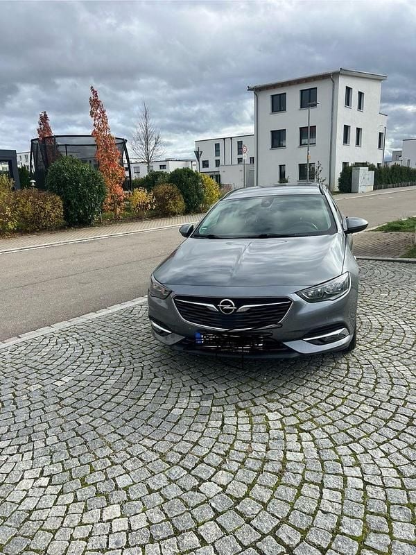 Grau Gebraucht 2020 Opel Insignia Business Kombi | 9.900 € (Superpreis) - Bild 1/4