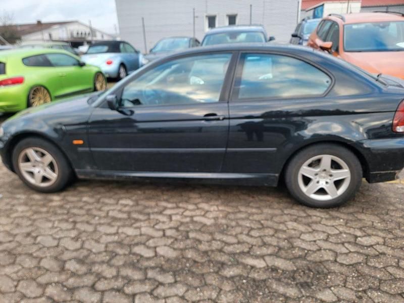 Schwarz Gebraucht 2004 BMW 316 Lifestyle Limousine | 1.500 € (Guter Preis) - Bild 1/2