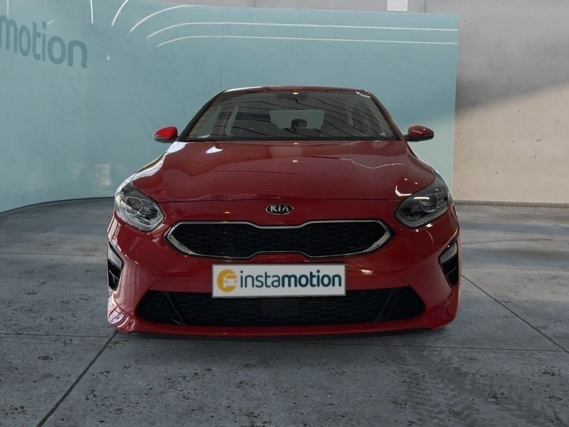 Gebraucht Kia Ceed Spirit 140 PS (102 kW) 2020 Rot Kleinwagen