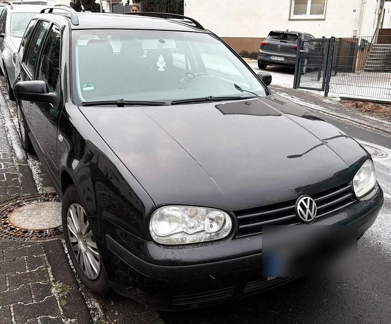 Schwarz Gebraucht 2004 VW Golf IV Kombi | 1.100 € (Fairer Preis) - Bild 1/4