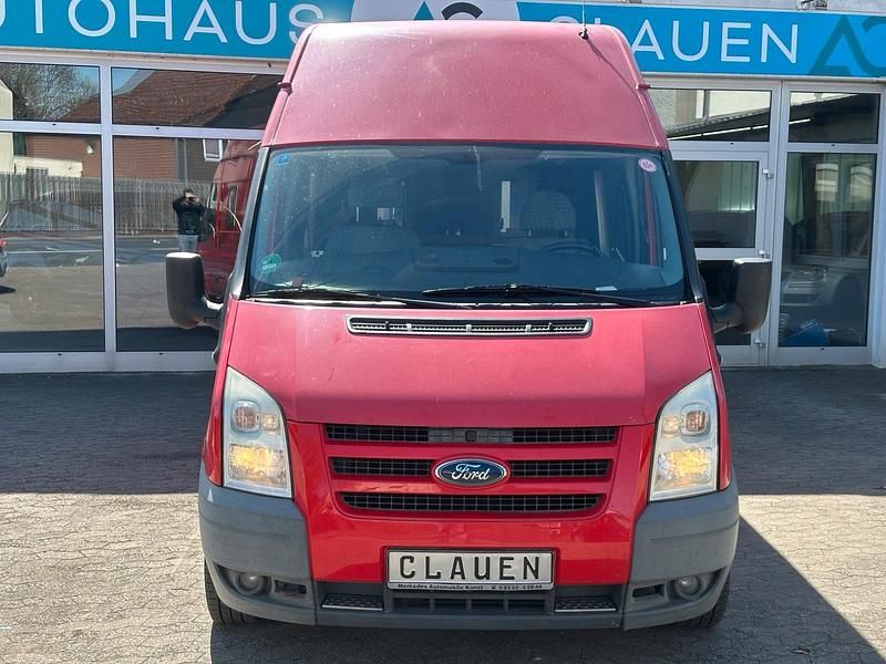Käytetty Ford Transit 85 HP (62 kW) 2010 Punainen Tila-auto