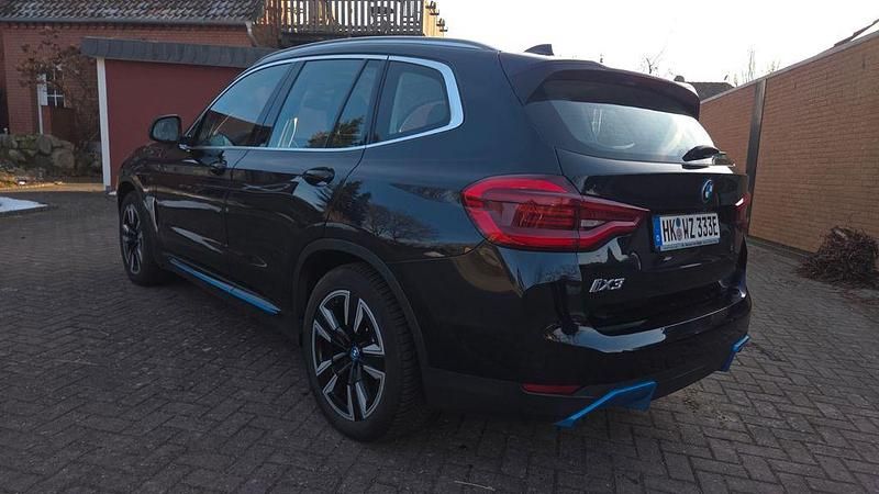 Gebraucht BMW iX3 210 kW (286 PS) 2021 Schwarz SUV