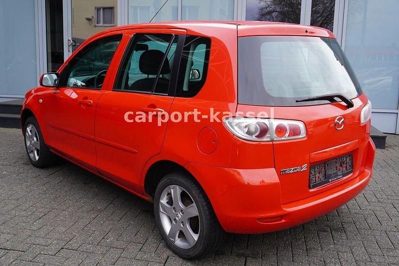 Gebraucht Mazda 2 Active 80 PS (58 kW) 2007 Rot Kleinwagen