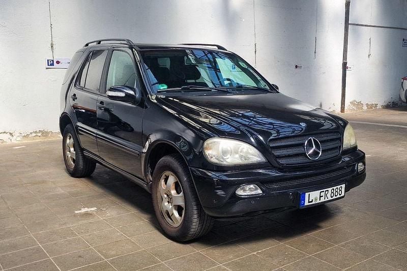 Blau Gebraucht 2003 Mercedes ML270 SUV | 6.950 € (Teuer) - Bild 1/4