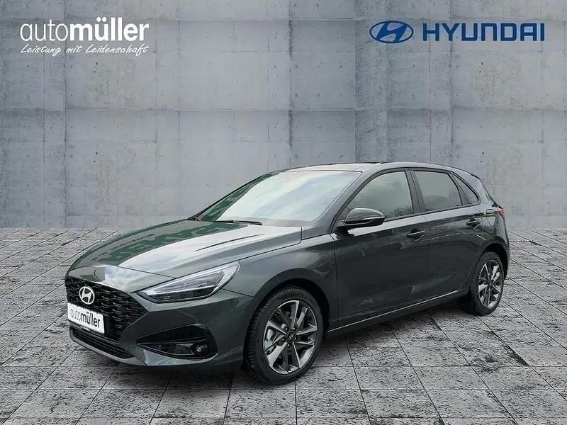 Andere farbe Neu 2024 Hyundai i30 Advantage Limousine | 26.488 € (Guter Preis) - Bild 1/4