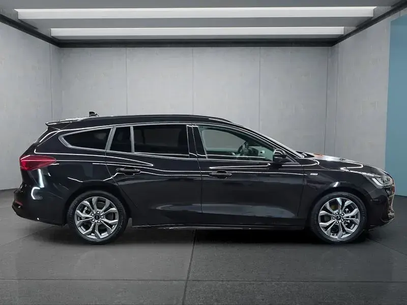 Gebraucht Ford Focus 116 PS (85 kW) 2024 Schwarz Kombi