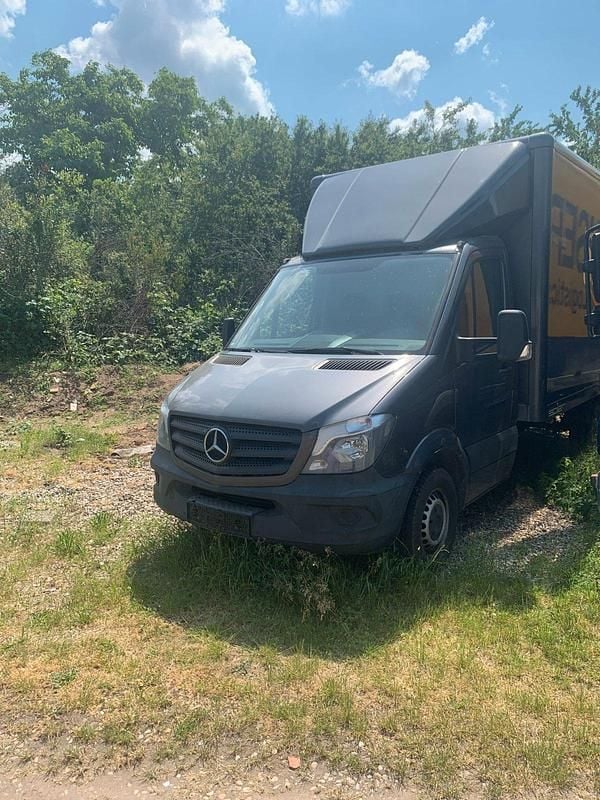 Second-hand Mercedes Sprinter 110 CP (80 kW) 2018 Negru Van