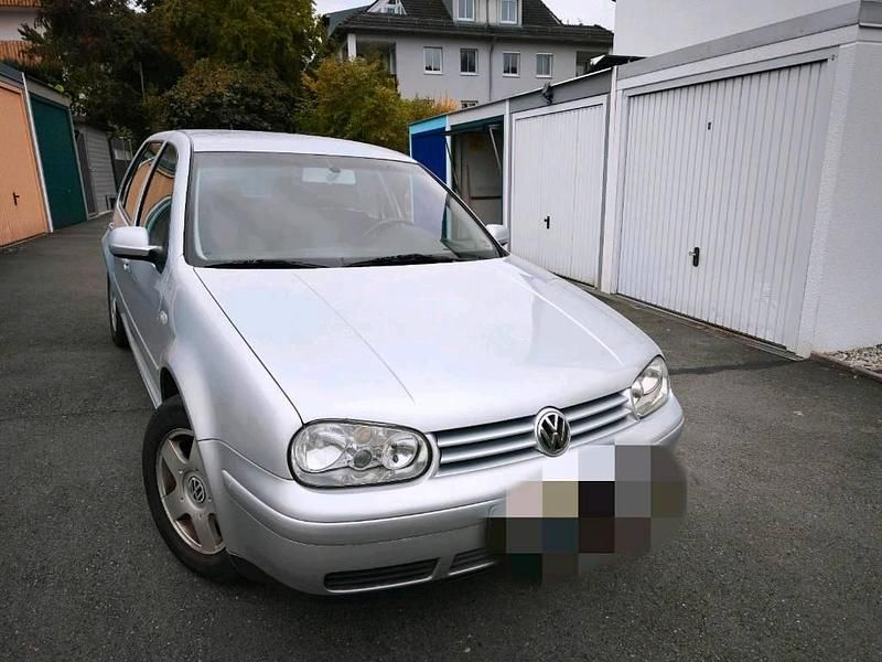 Gebraucht VW Golf IV 101 PS (74 kW) 2002 Silber Limousine