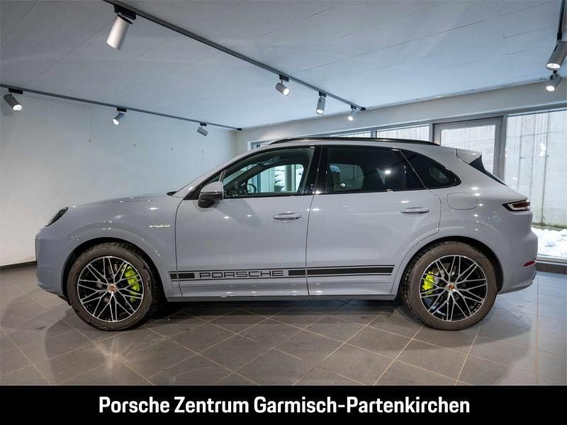 Gebraucht Porsche Cayenne 470 PS (345 kW) 2024 Grau SUV