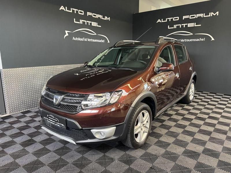 Braun Gebraucht 2016 Dacia Sandero Prestige Kleinwagen | 10.499 € (Fairer Preis) - Bild 1/4