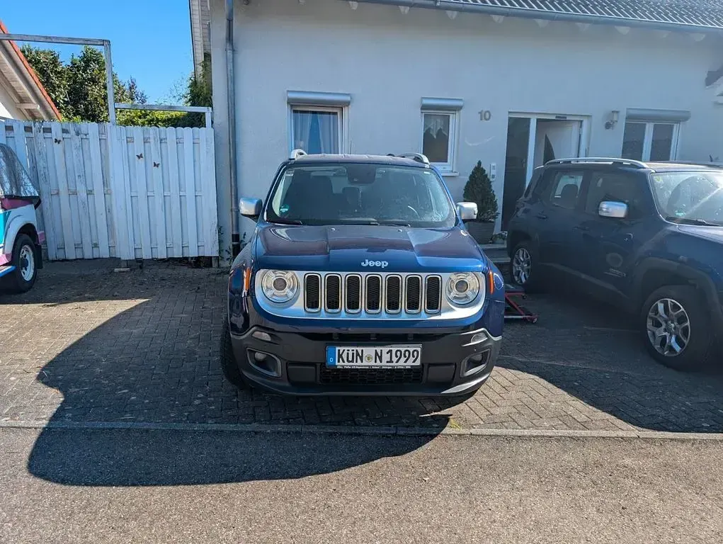 Gebraucht Jeep Renegade Limited 140 PS (102 kW) 2016 Blau SUV