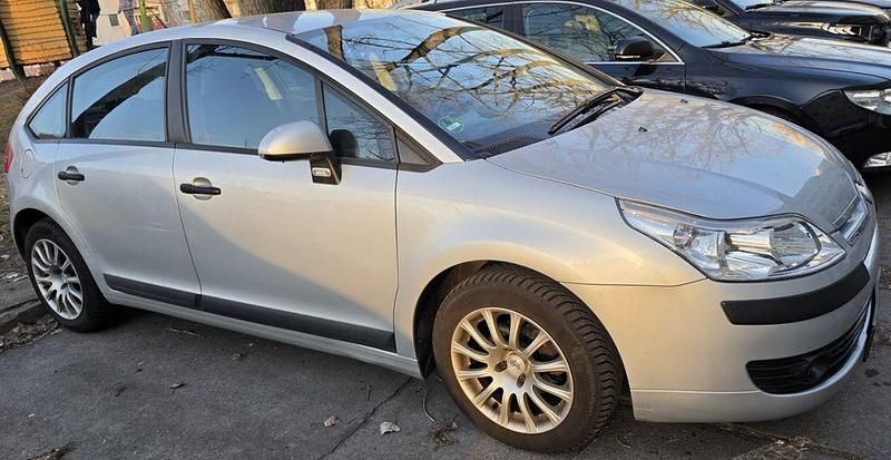 Gebraucht Citroën C4 Style 88 PS (64 kW) 2007 Grau Limousine