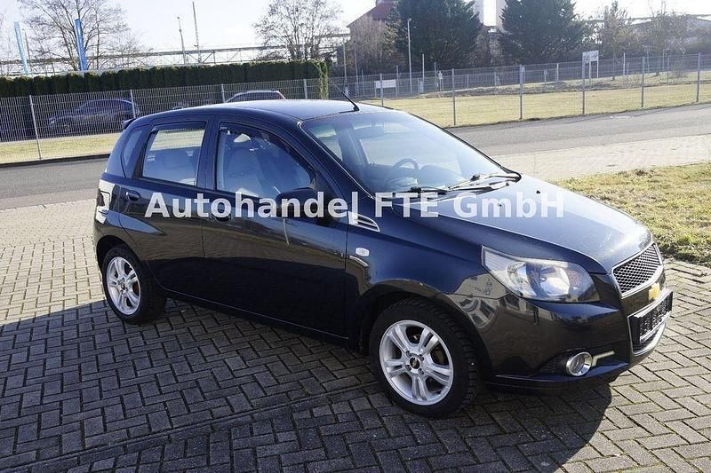 Gebraucht Chevrolet Aveo LT 101 PS (74 kW) 2011 Schwarz Kleinwagen