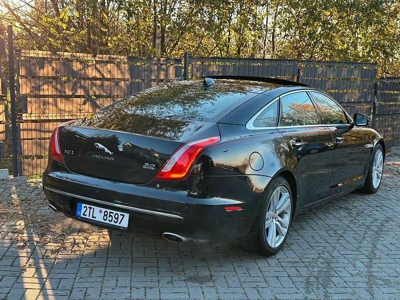 Gebraucht Jaguar XJ Portfolio 340 PS (250 kW) 2017 Schwarz Limousine