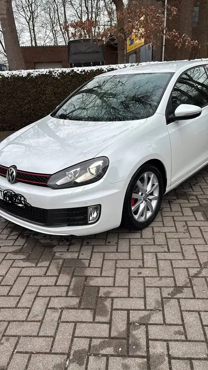 Używany VW Golf Edition 211 KM (155 kW) 2012 Biały Coupe