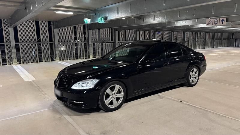 Gebraucht Mercedes S350 258 PS (189 kW) 2012 Schwarz Limousine